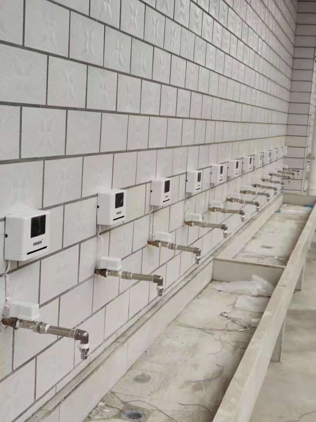 淋浴控水系統